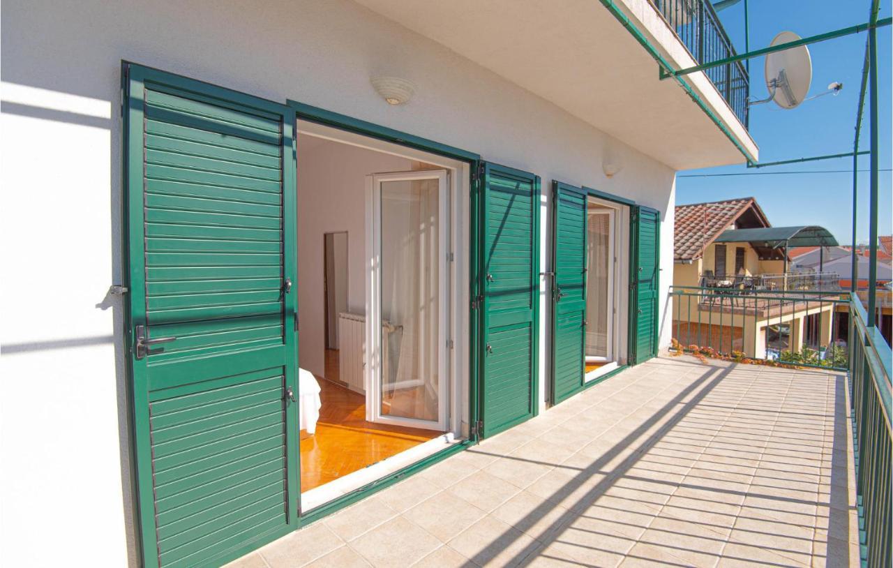 3 Bedroom Lovely Apartment In Brodarica Бродариця Екстер'єр фото